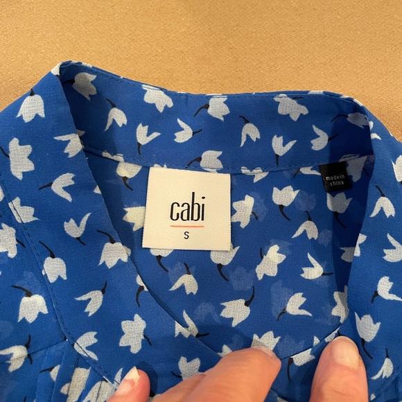 Cabi Electric Blue Sleeveless Pintuck Blouse - Size Small - Picture 9 of 12